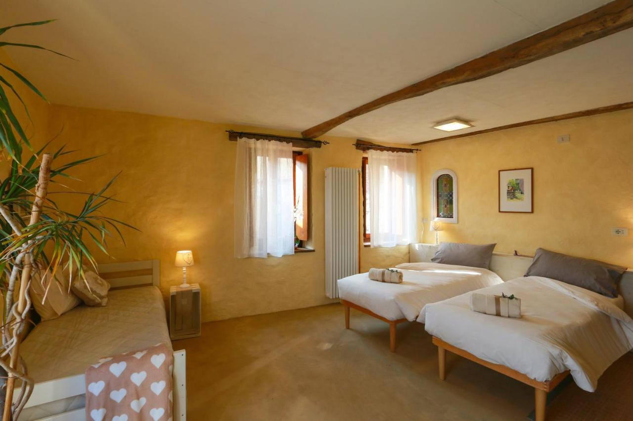 B&B Balcone Del Biellese Pettinengo Bagian luar foto